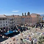 Apartman French Riviera Centre Port Balcon Panoramique Et Clim Saint-Raphaël